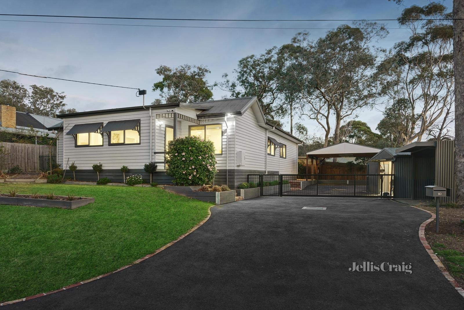 8-10 Nicholson Close, Research image 1