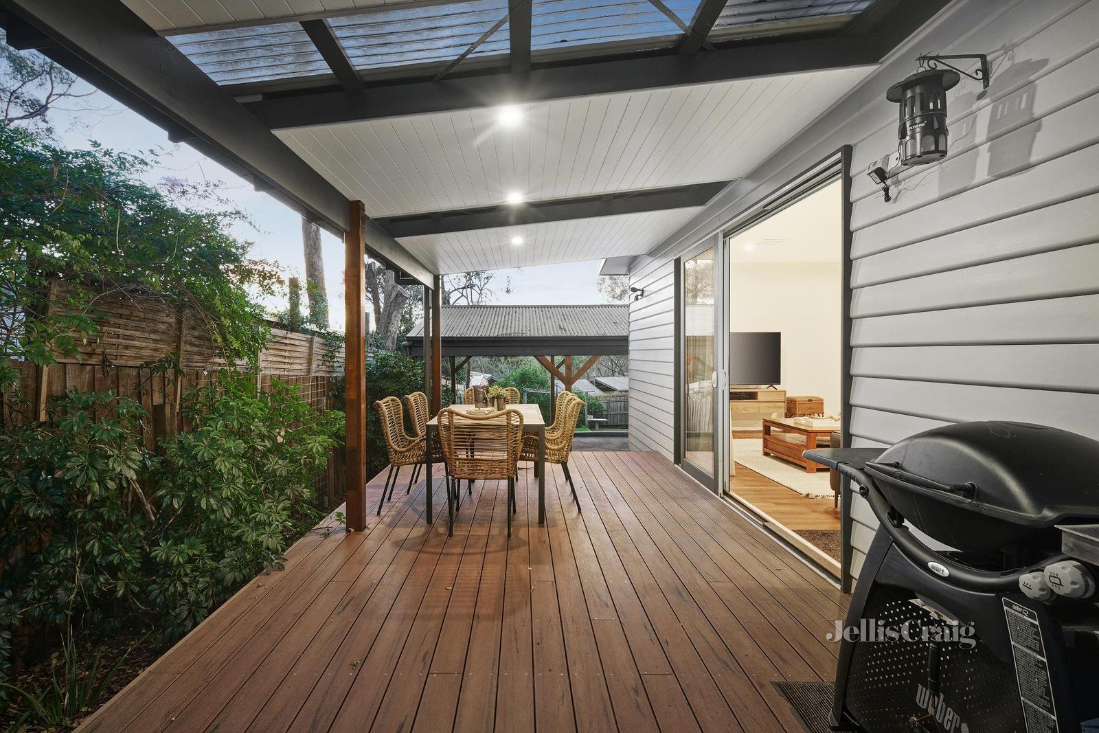 8-10 Nicholson Close, Research image 13