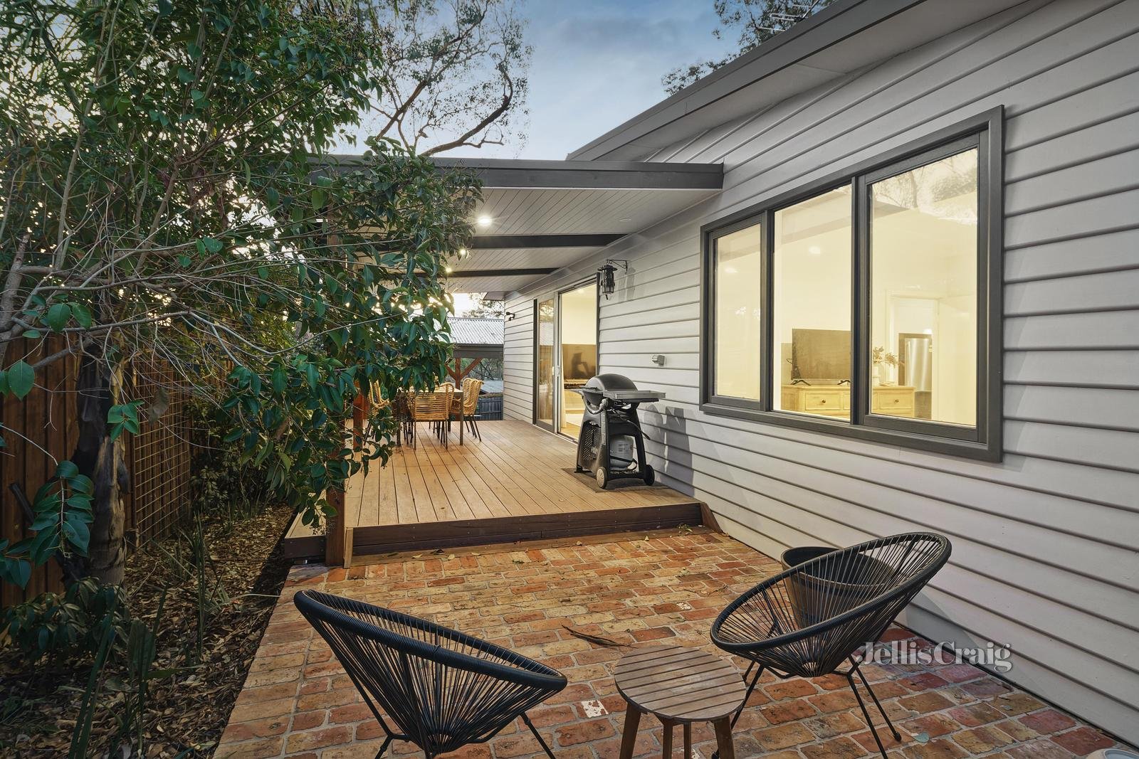 8-10 Nicholson Close, Research image 14