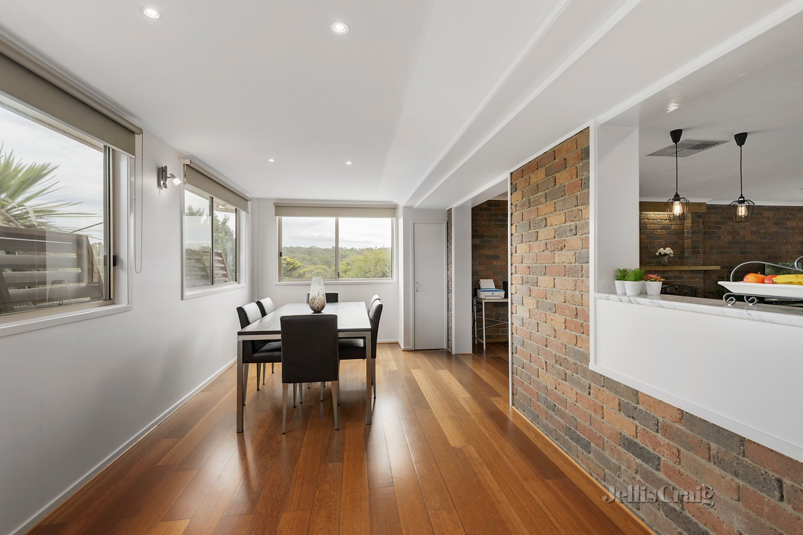 8 Acworth Court, Greensborough image 5
