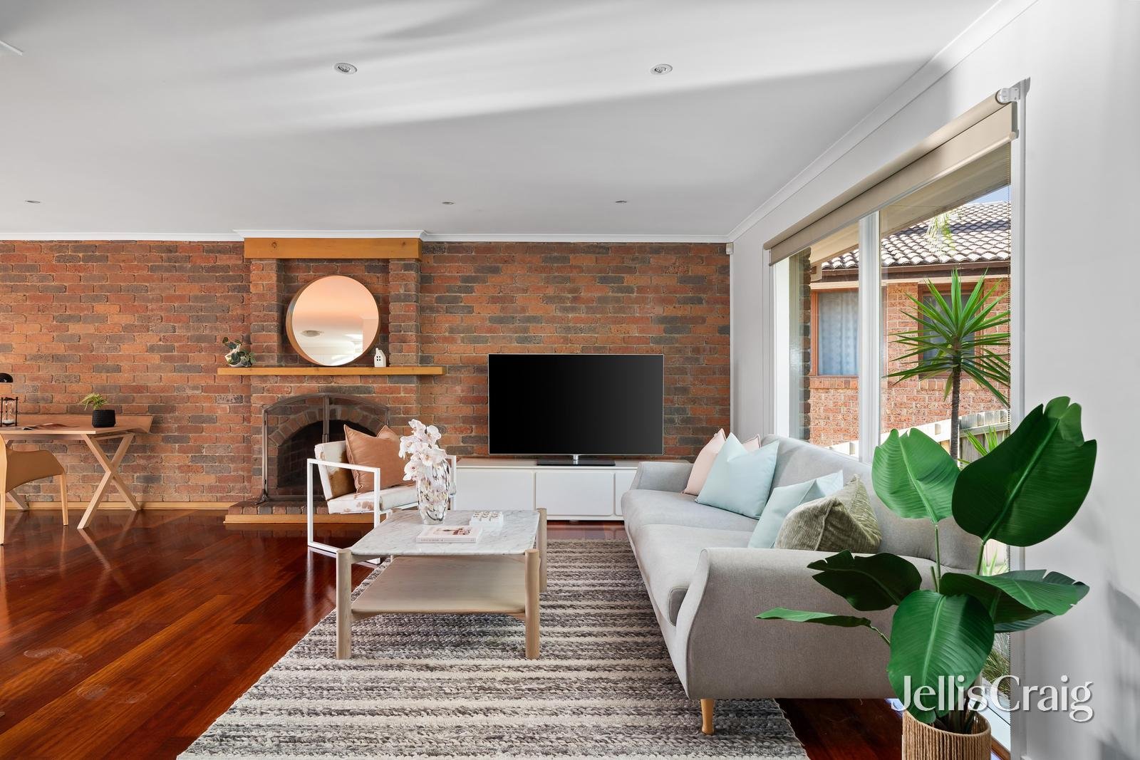 8 Acworth Court, Greensborough image 4