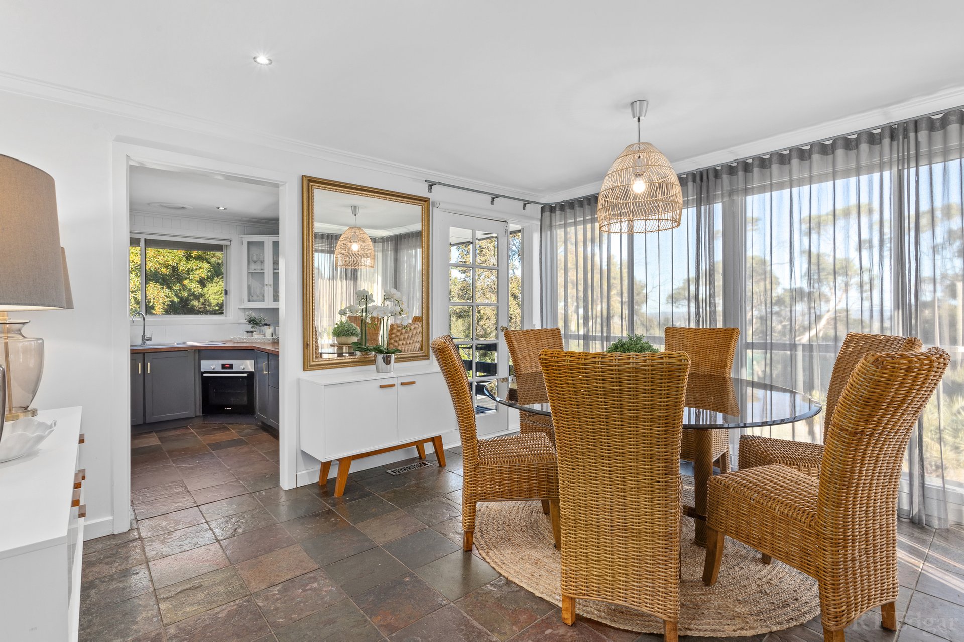 Property Gallery Thumbnail 4