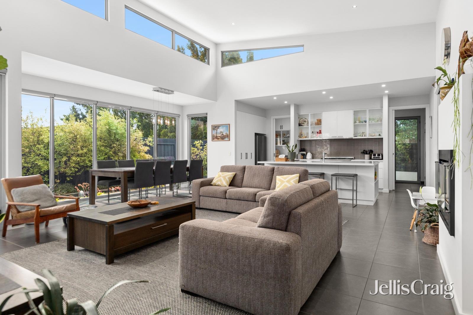 8 Allura Drive, Alfredton image 2