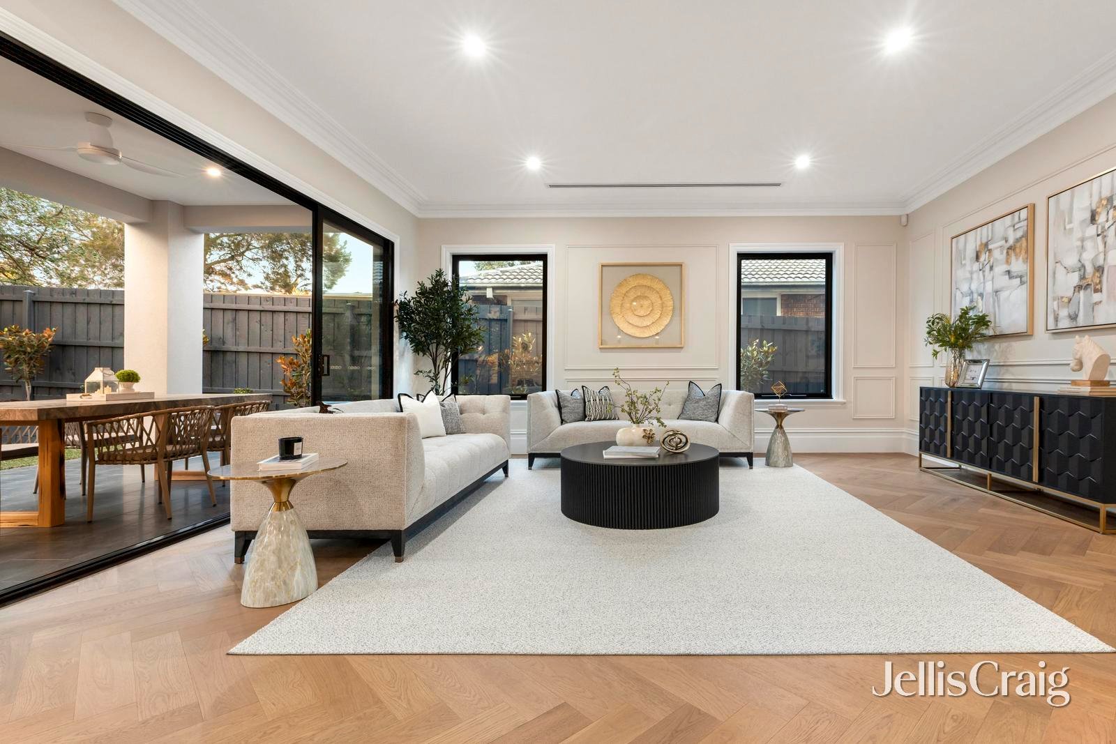 8 Amesbury Avenue, Wantirna image 4