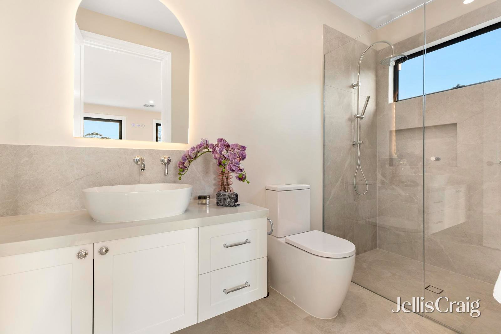 8 Amesbury Avenue, Wantirna image 21