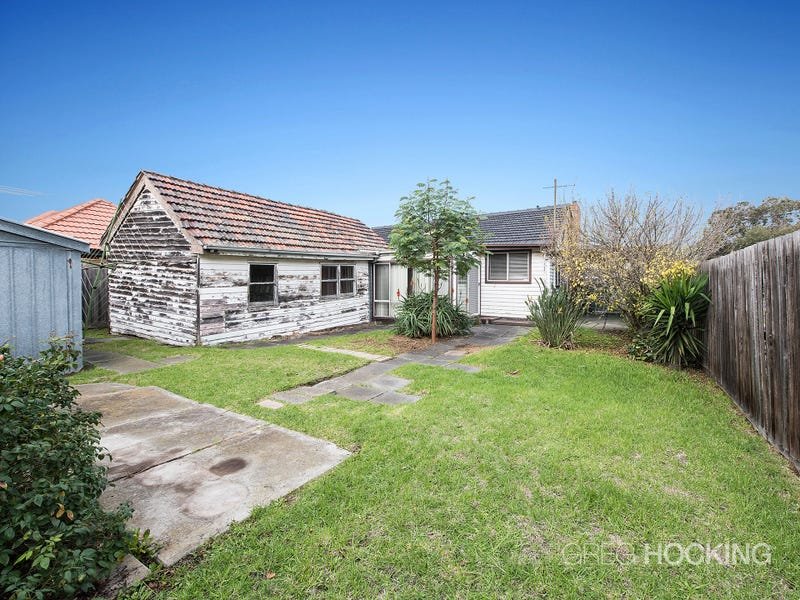 8 Anzac Crescent, Williamstown image 8