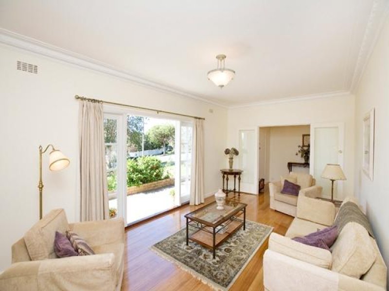8 Arama Street, Balwyn North image 2