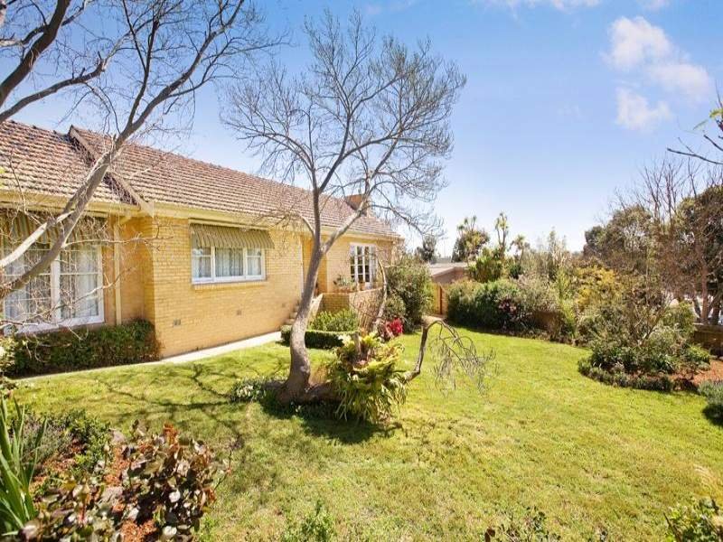 8 Arama Street, Balwyn North image 7
