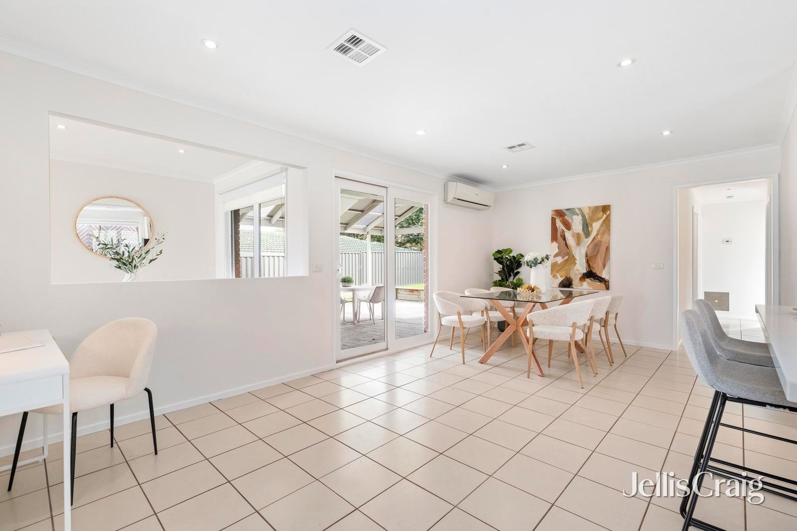 8 Arthur Phillip Drive, Endeavour&nbsp;Hills image 9