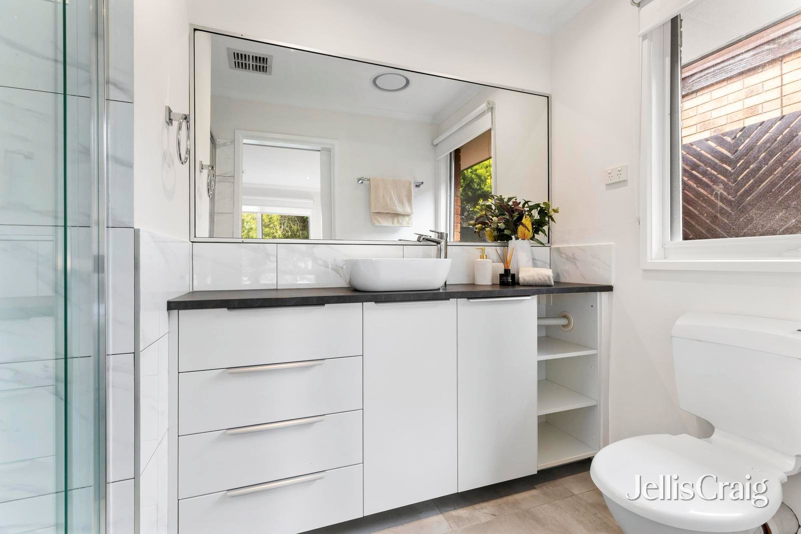 8 Arthur Phillip Drive, Endeavour&nbsp;Hills image 10