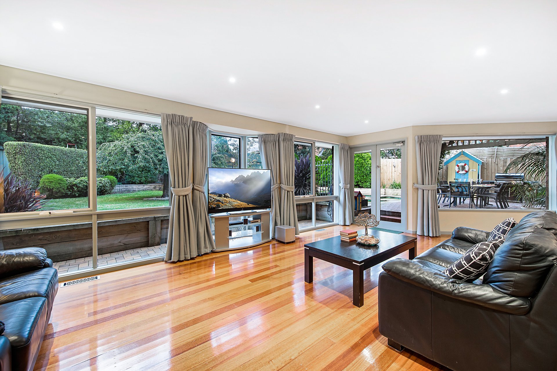 8 Aston Heath, Glen&nbsp;Waverley image 3