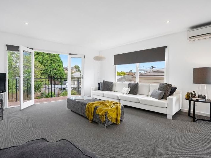8 Austin Street, Newtown image 9
