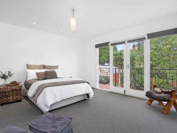 8 Austin Street, Newtown image 11