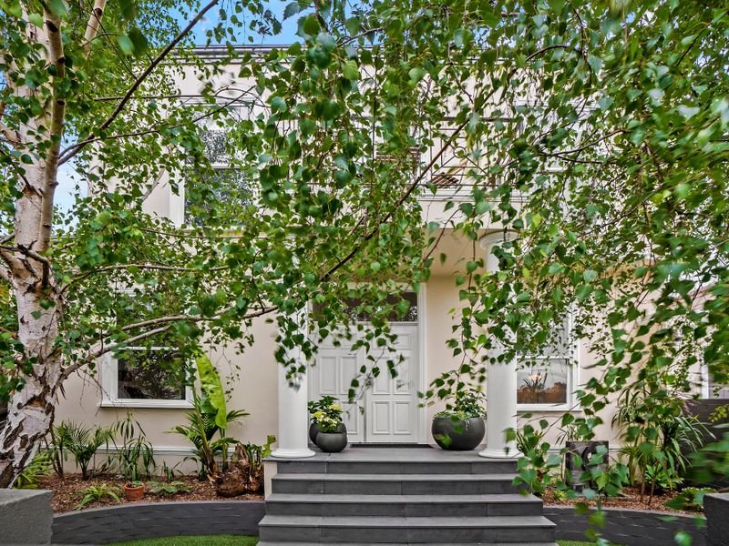 8 Austin Street, Newtown image 21