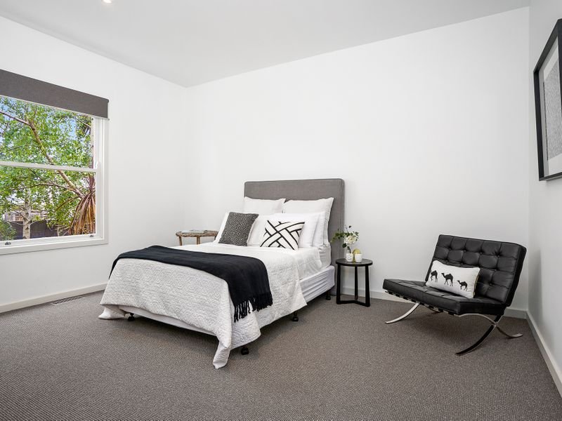 8 Austin Street, Newtown image 16