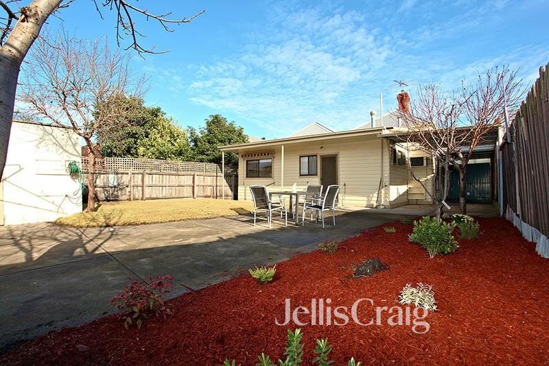 8 Austral Avenue, Brunswick image 9