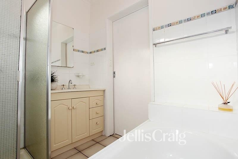 8 Austral Avenue, Brunswick image 6