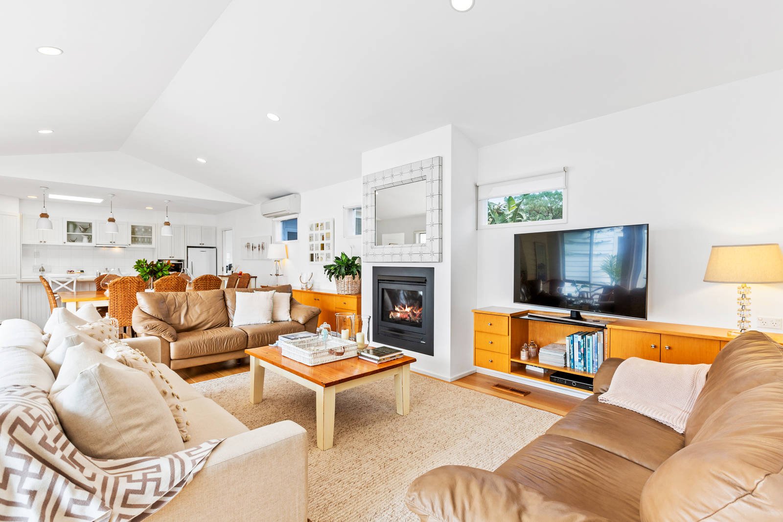 Property Gallery Thumbnail 3