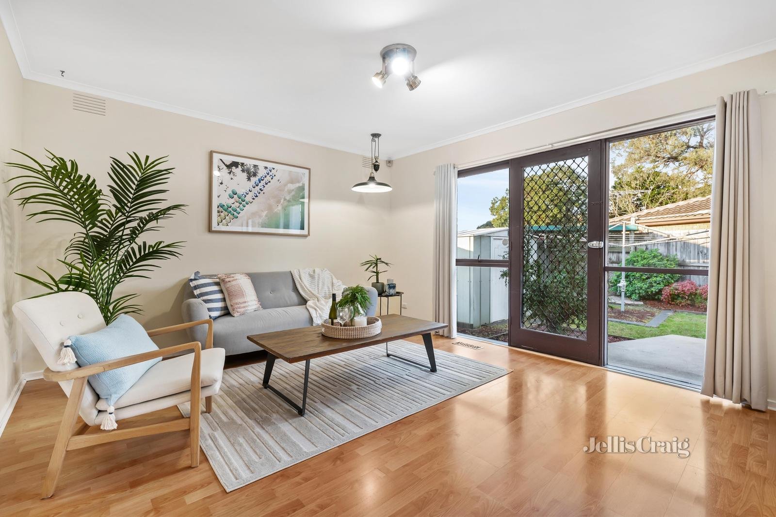 8 Ayr Court, Glen Waverley image 6