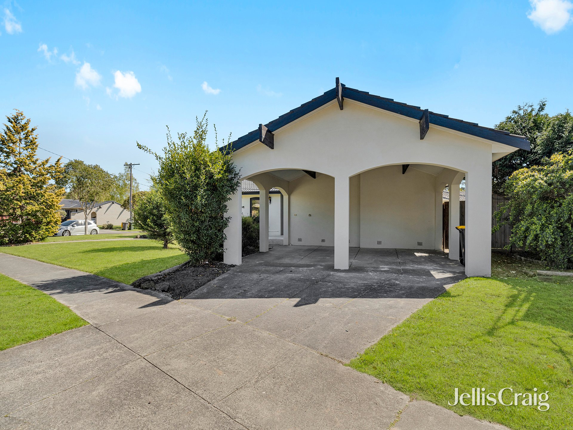 8 Ayr Court, Glen Waverley image 11