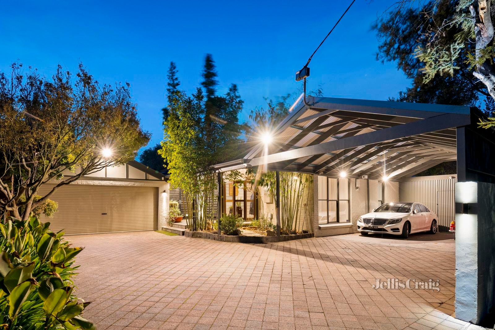8 Bakers Road, Coburg North image 16