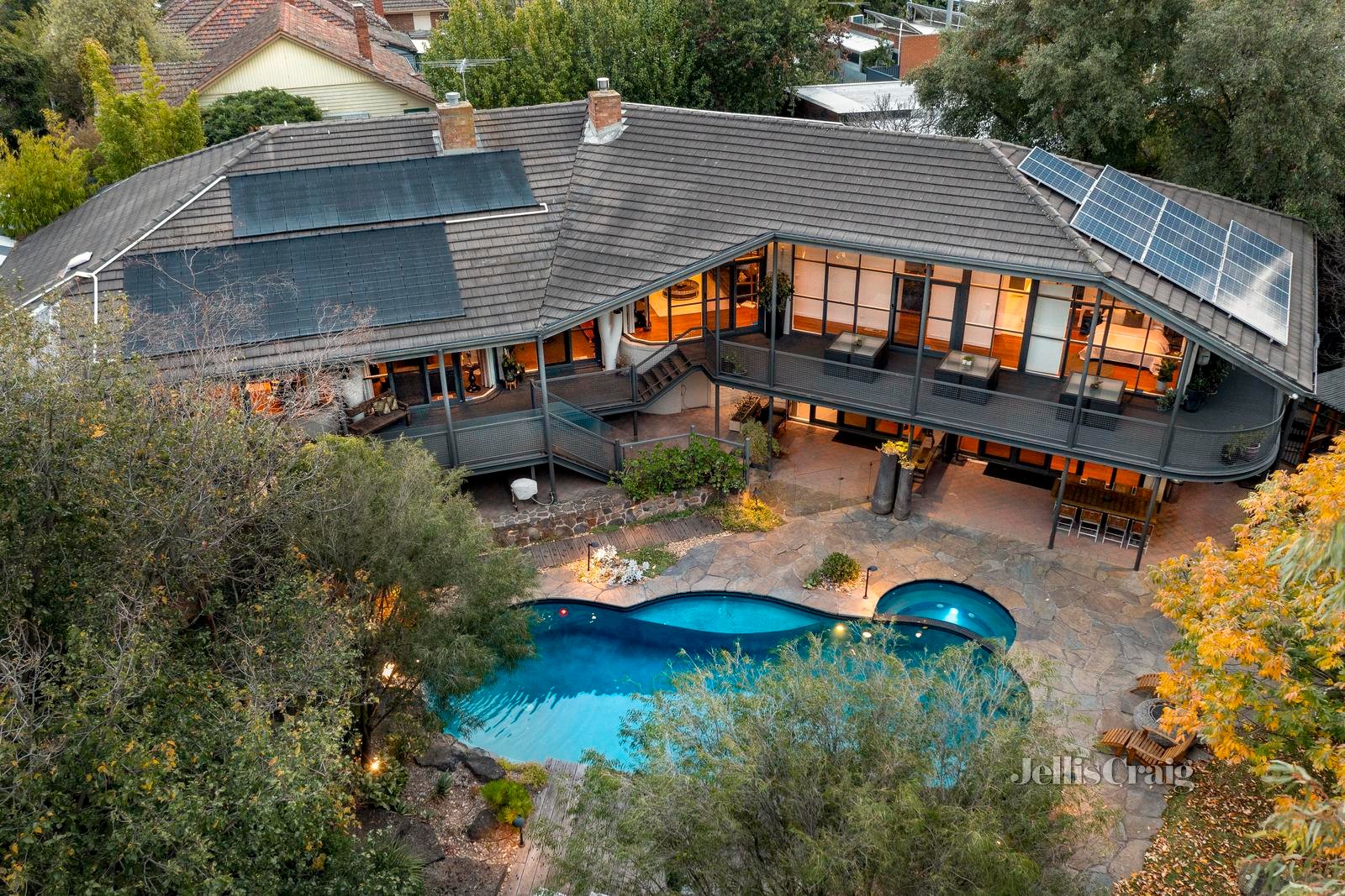 8 Bakers Road, Coburg North image 17
