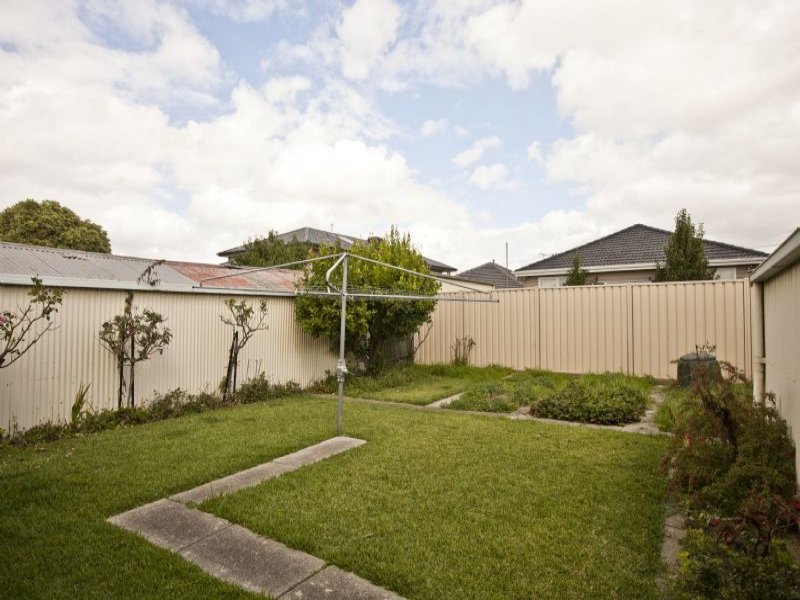 8 Ballard Street YARRAVILLE