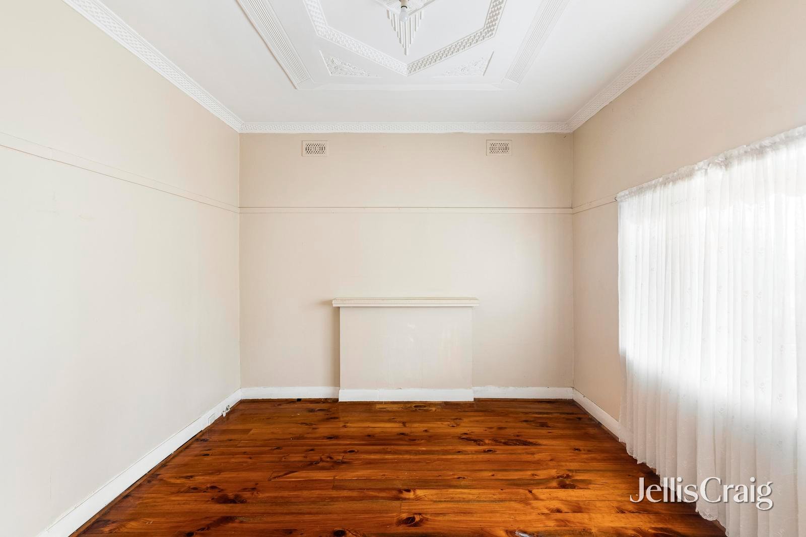 8 Balmoral Avenue, Pascoe&nbsp;Vale&nbsp;South image 5