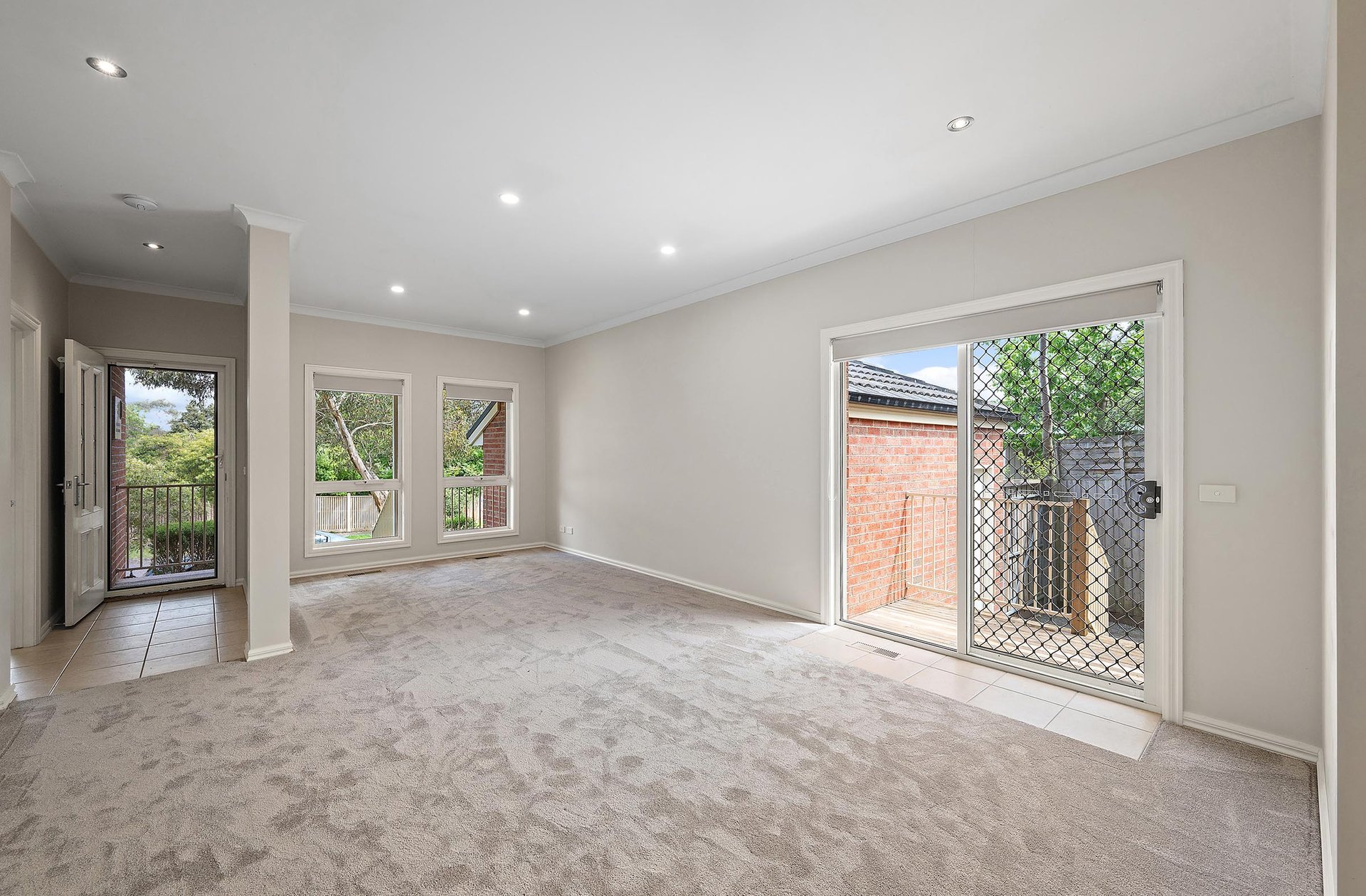 8 Balmoral Street, Kilsyth image 5