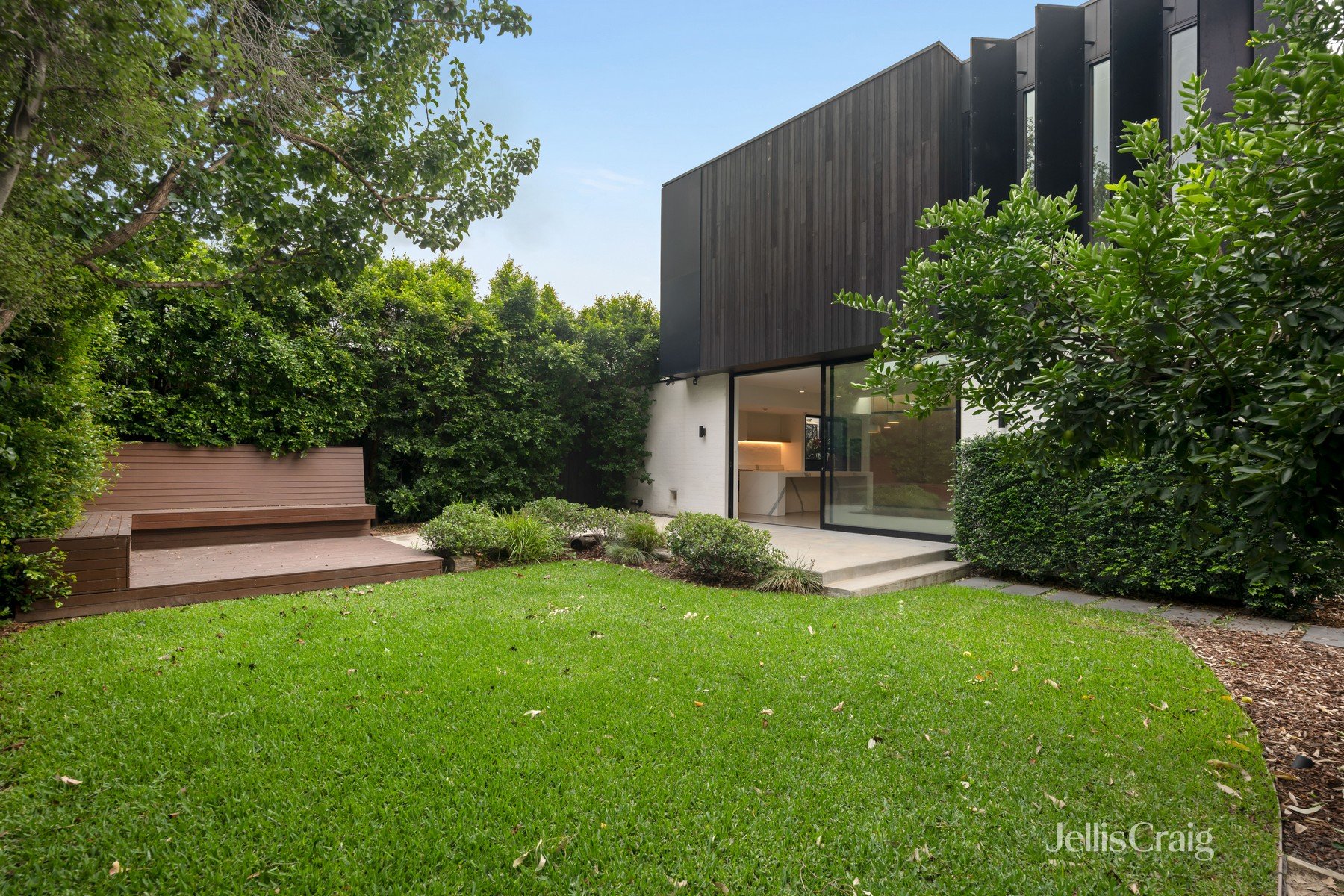 8 Bank Street, Northcote image 13