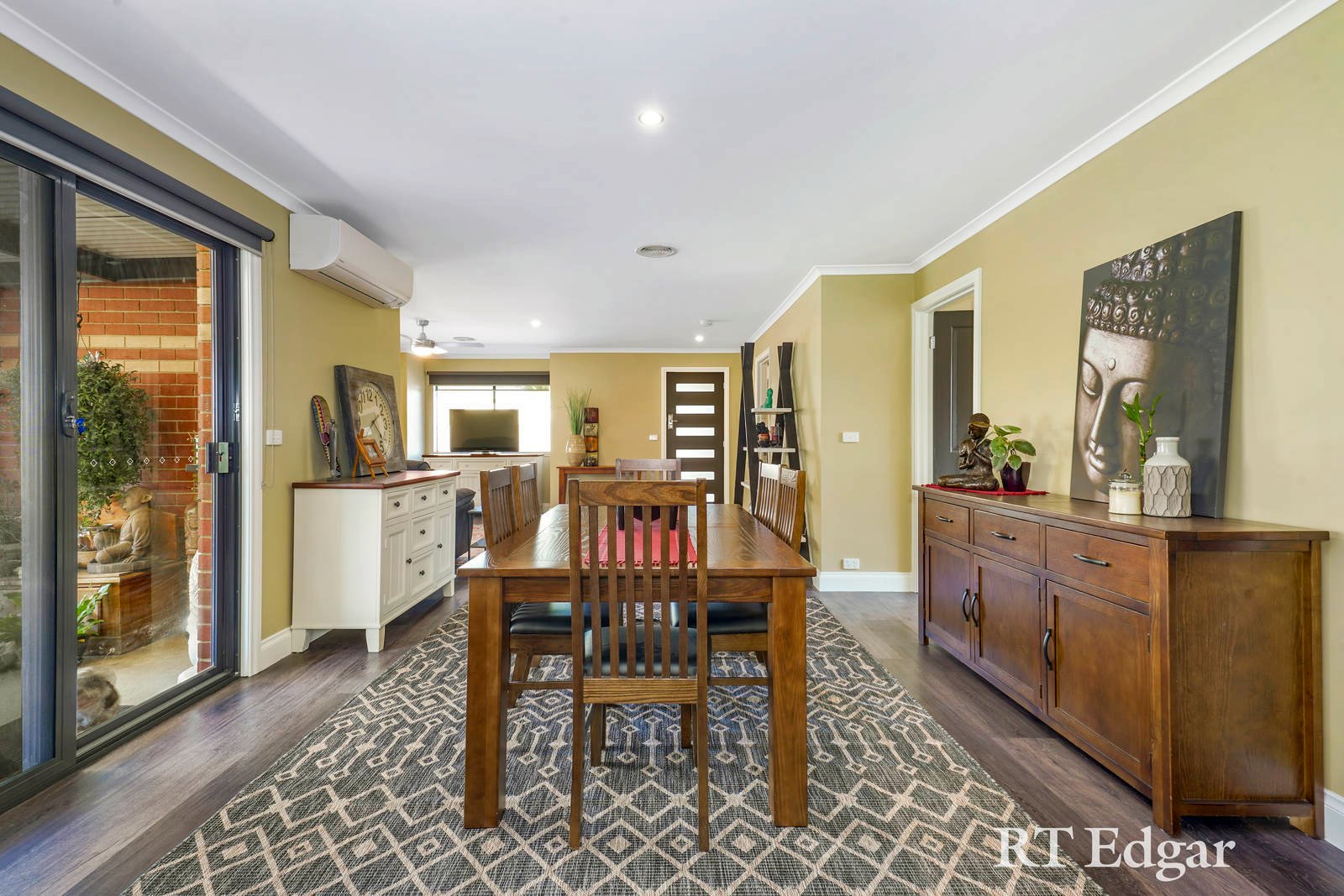 Property Gallery Thumbnail 3