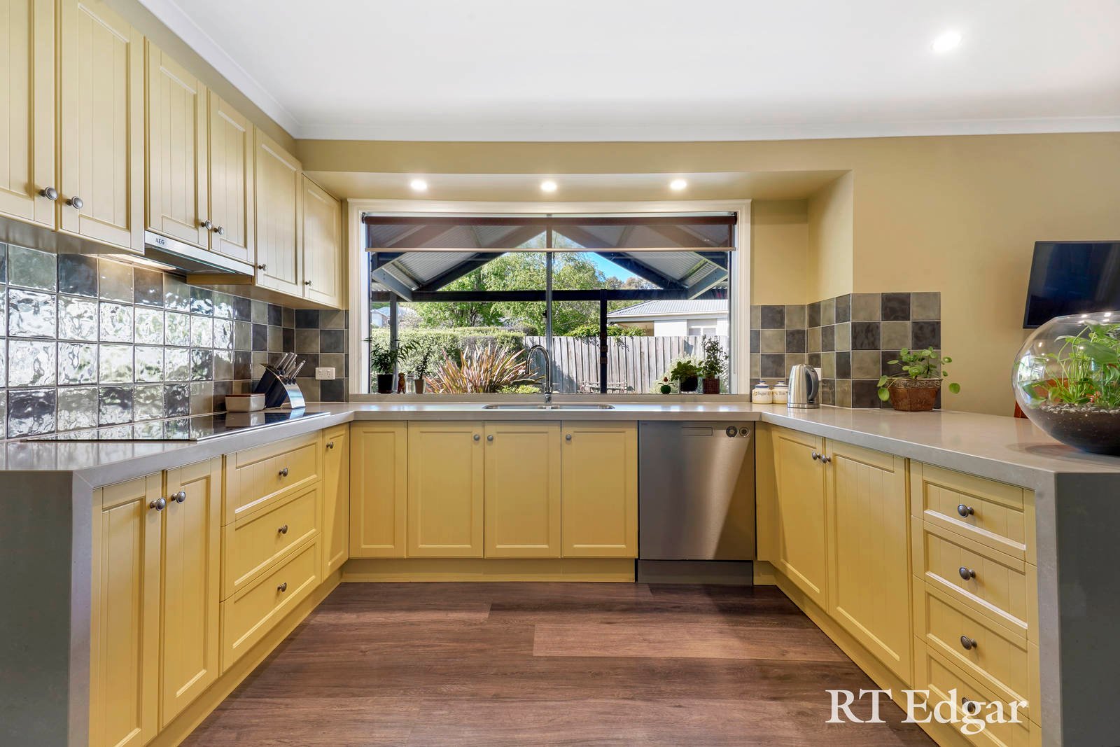 Property Gallery Thumbnail 4