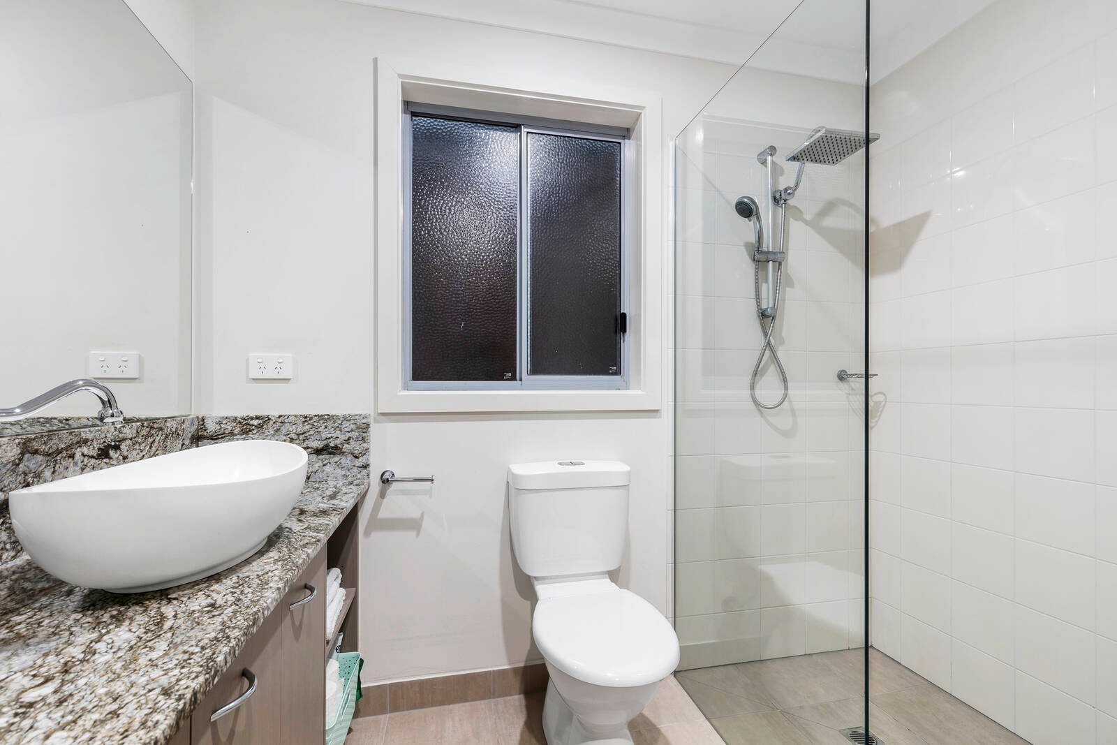 Property Gallery Thumbnail 6