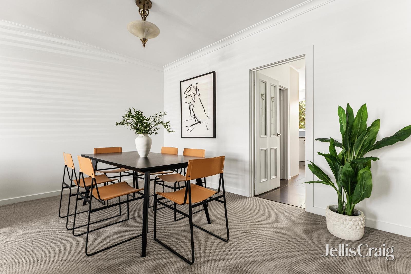 8 Bates Drive, Williamstown image 3