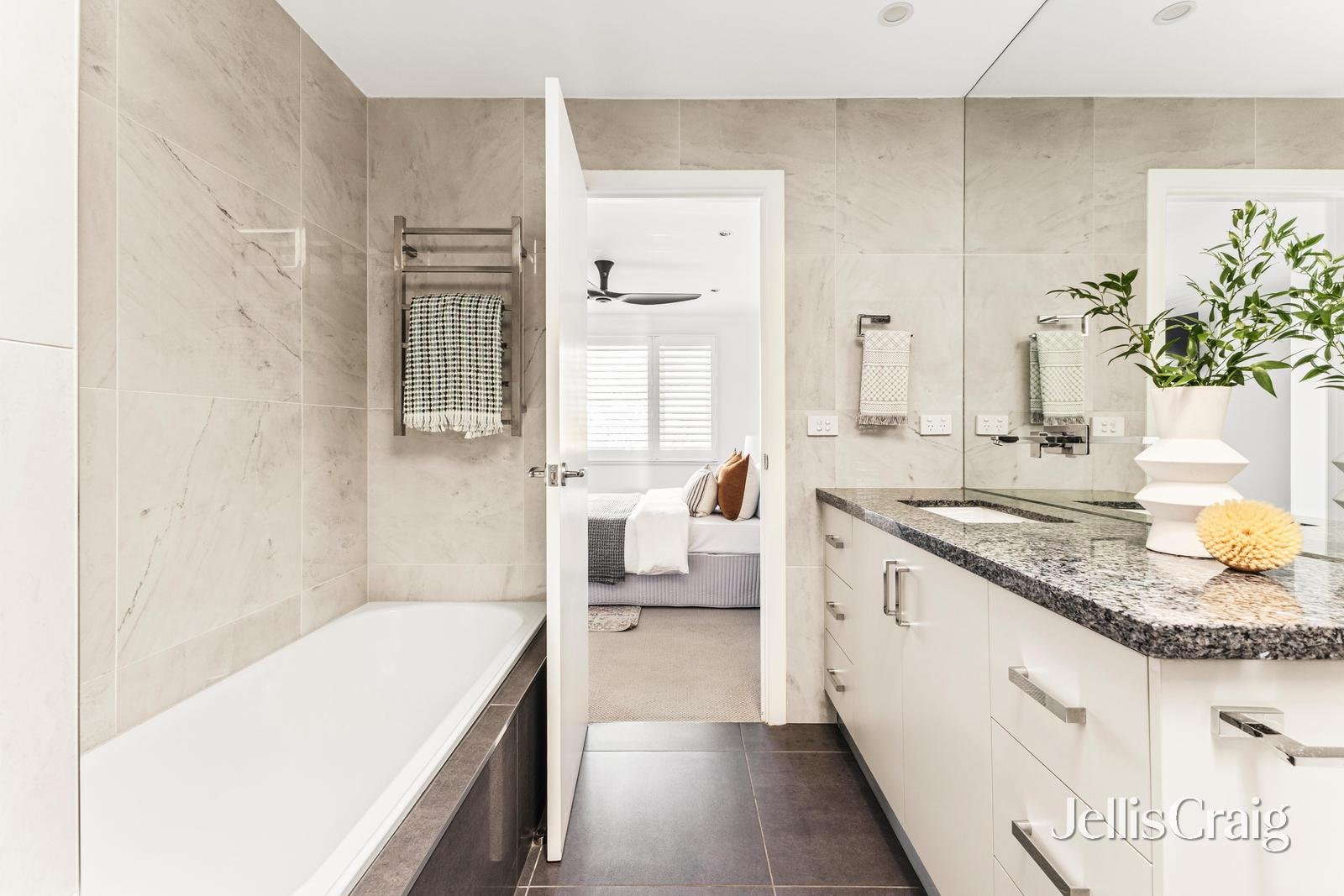 8 Bates Drive, Williamstown image 12