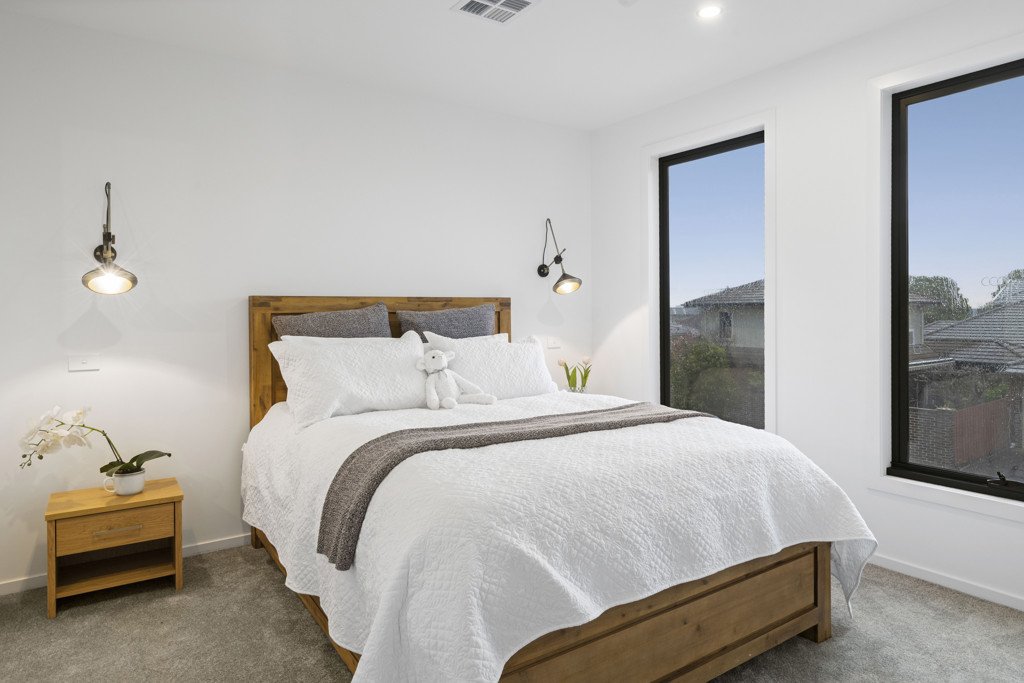 8 Baylon Street, Bentleigh image 7