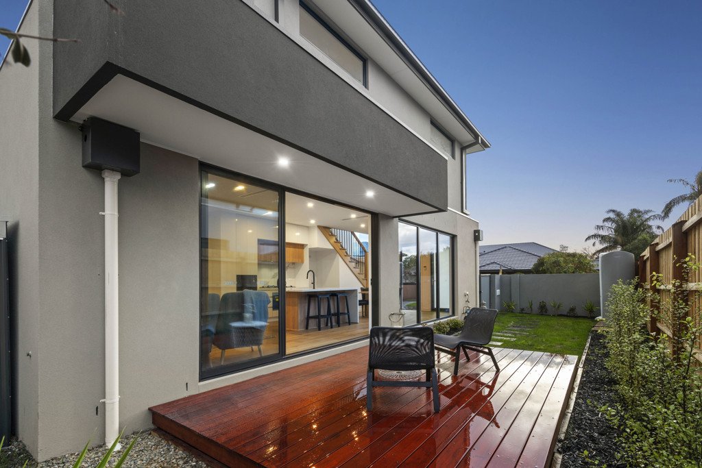 8 Baylon Street, Bentleigh image 10