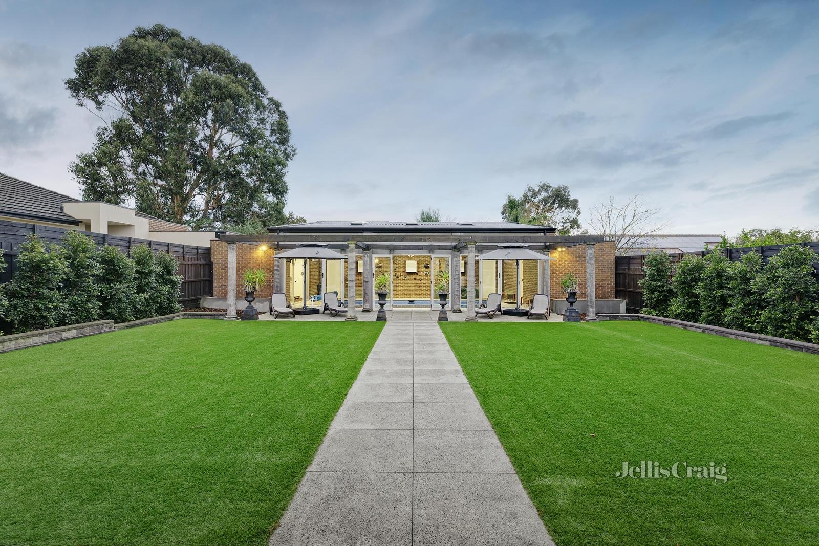 8 Belmont Road, Ivanhoe image 3
