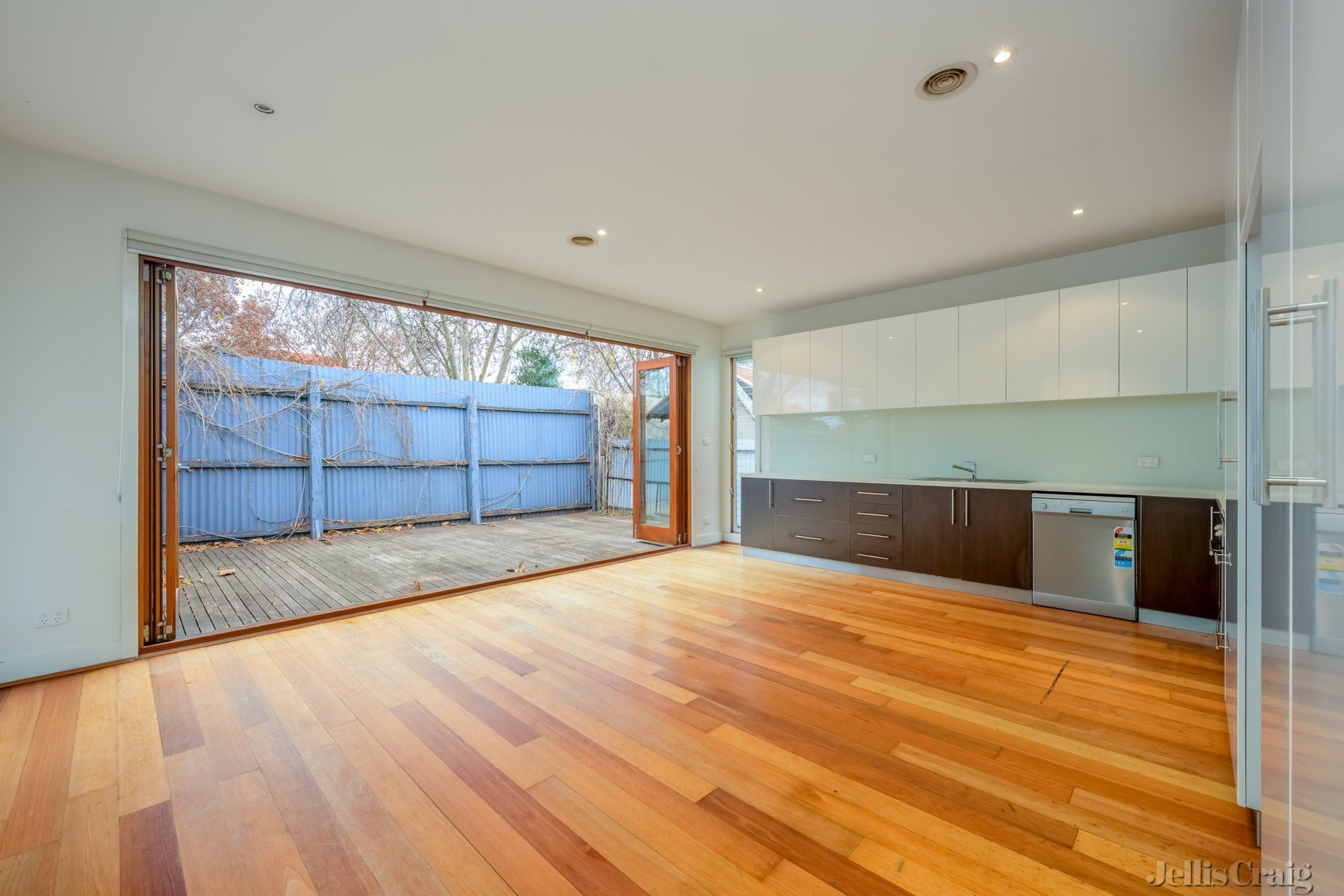 8 Bendigo Street, Collingwood image 2