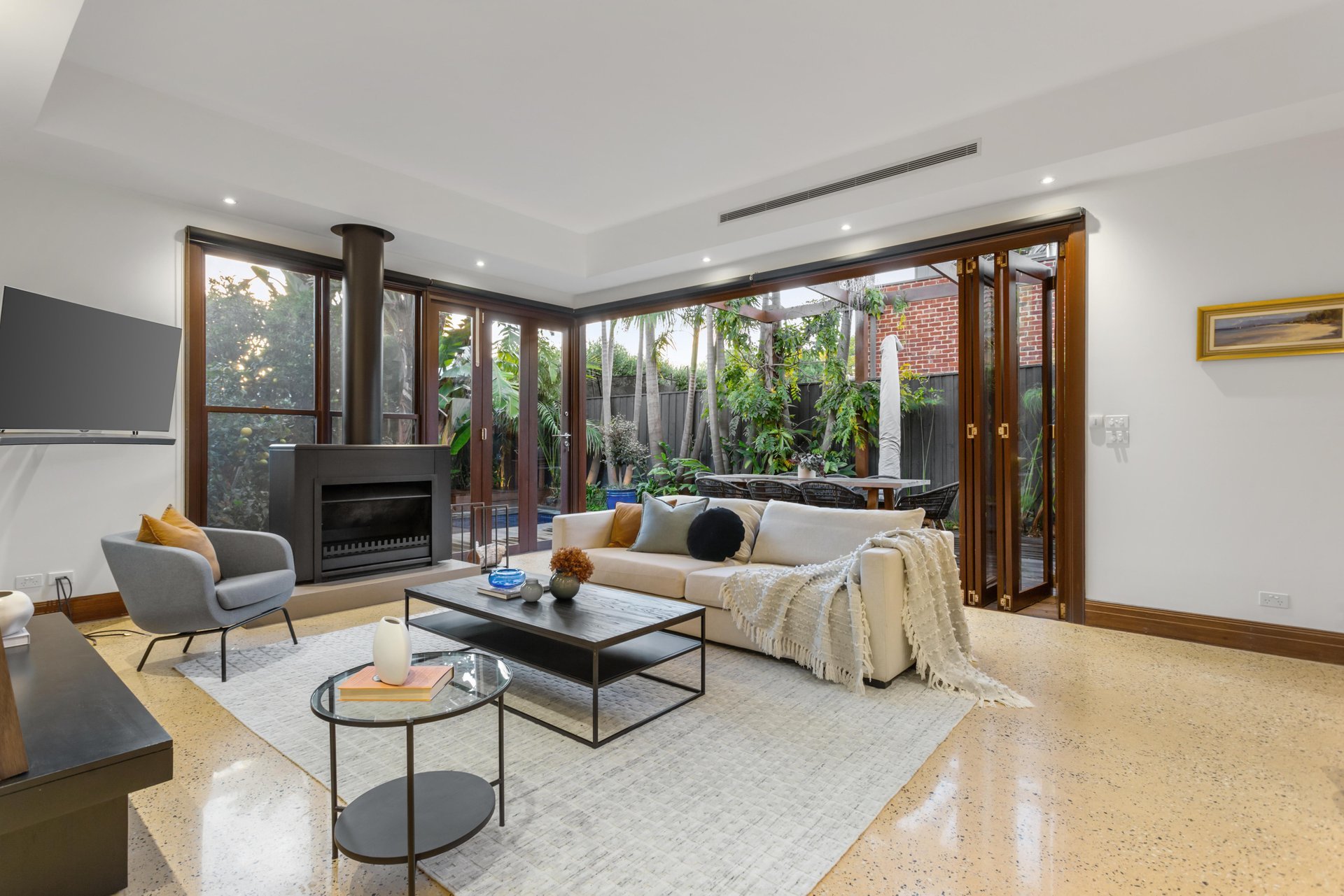 8 Berkeley Grove, Brighton East image 3