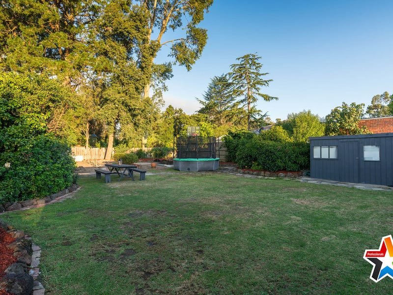 8 Blackburn Road, Mooroolbark image 15