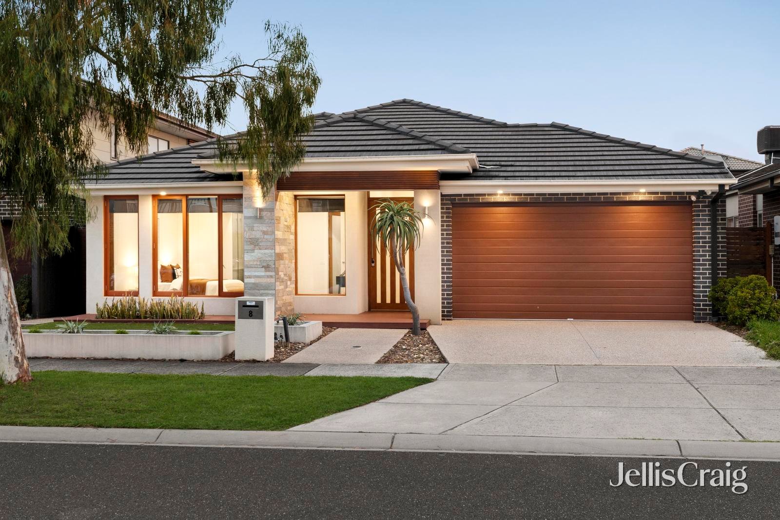 8 Blanchard Avenue, Keysborough image 1