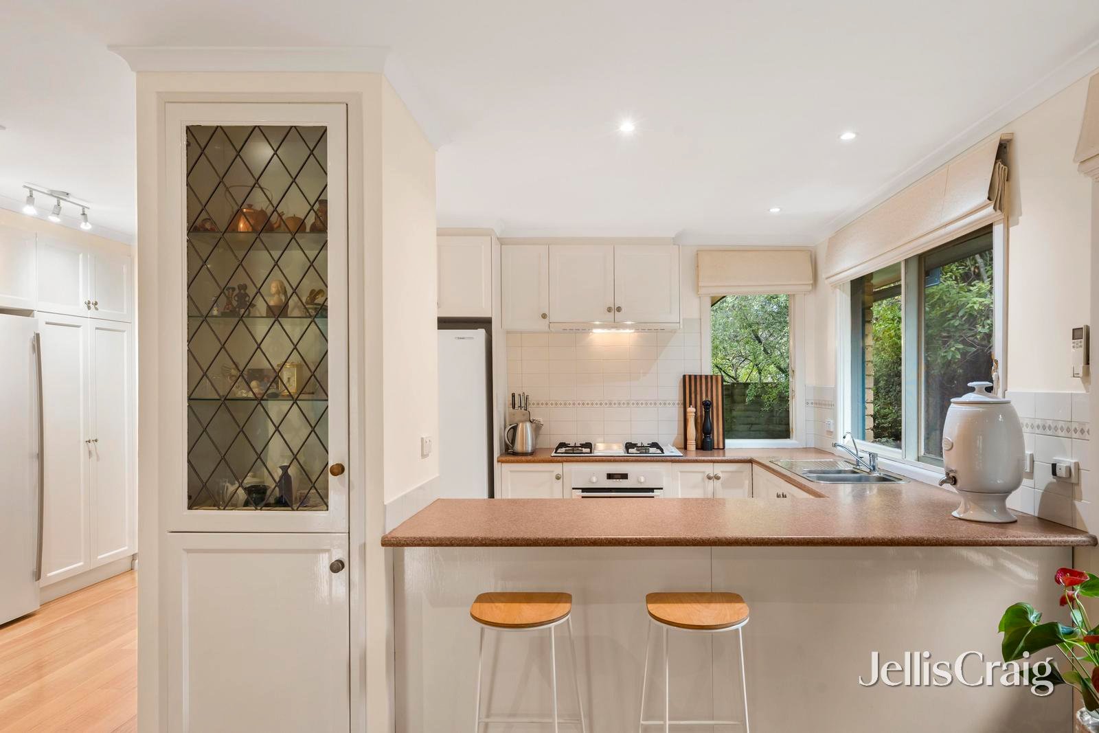 8 Blenheim Street, Heathmont image 5