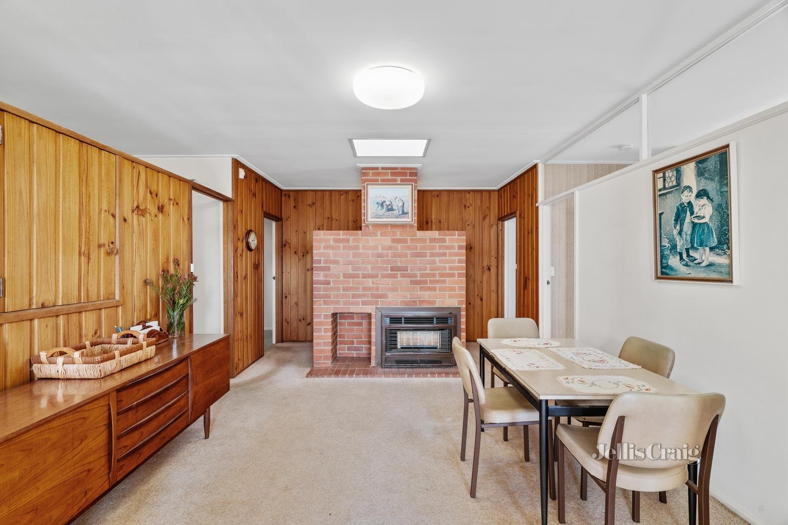 8 Botanic Drive, Glen Waverley image 5