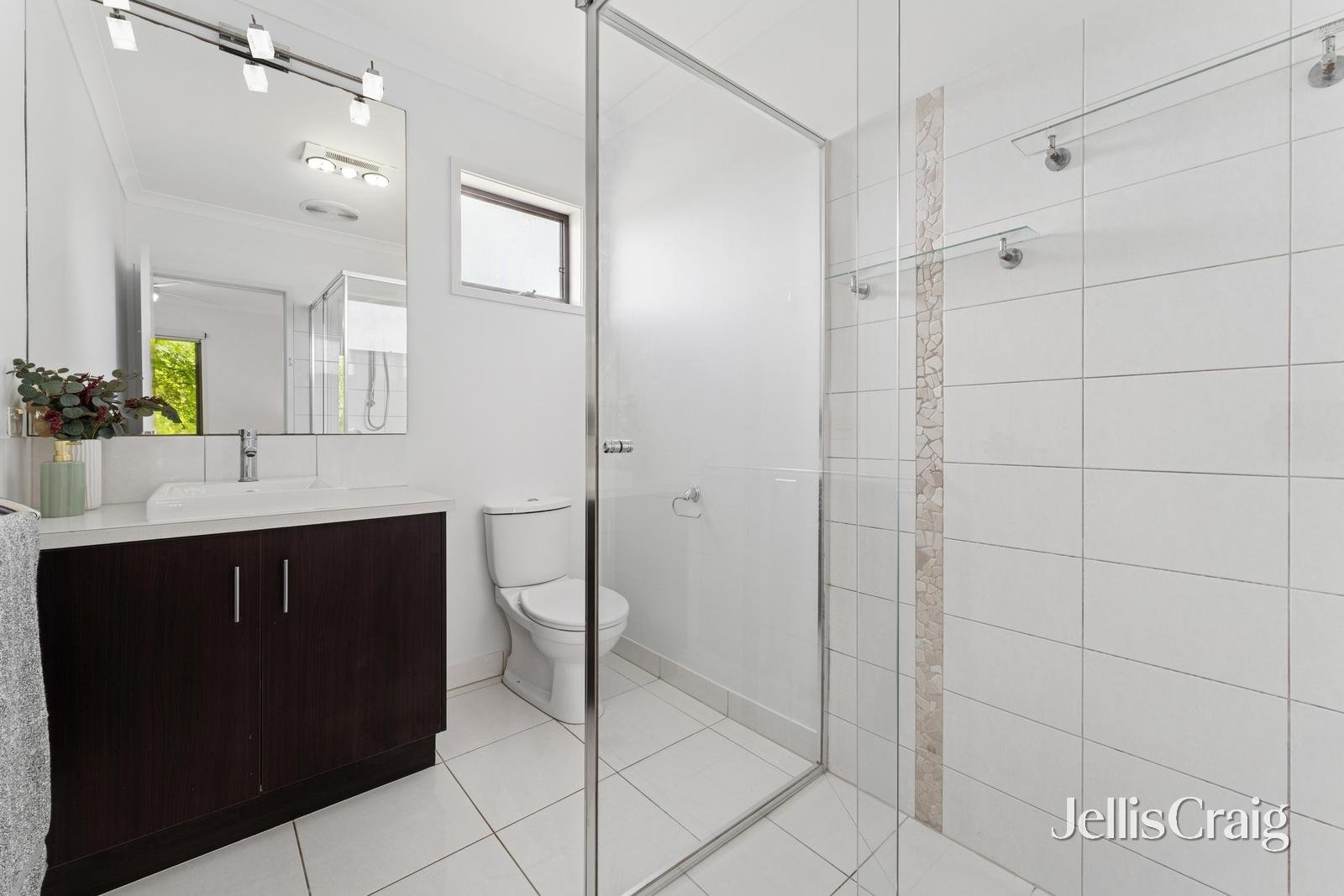 8 Bothe Place, Haddon image 17