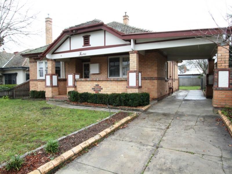 8 Brawn Avenue, Lake Wendouree image 16