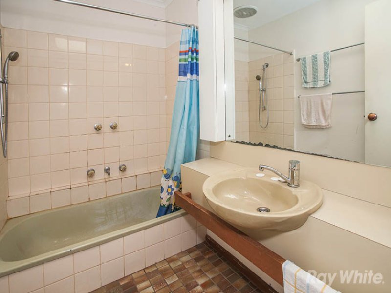 8 Bridgewater Way, Rowville image 8