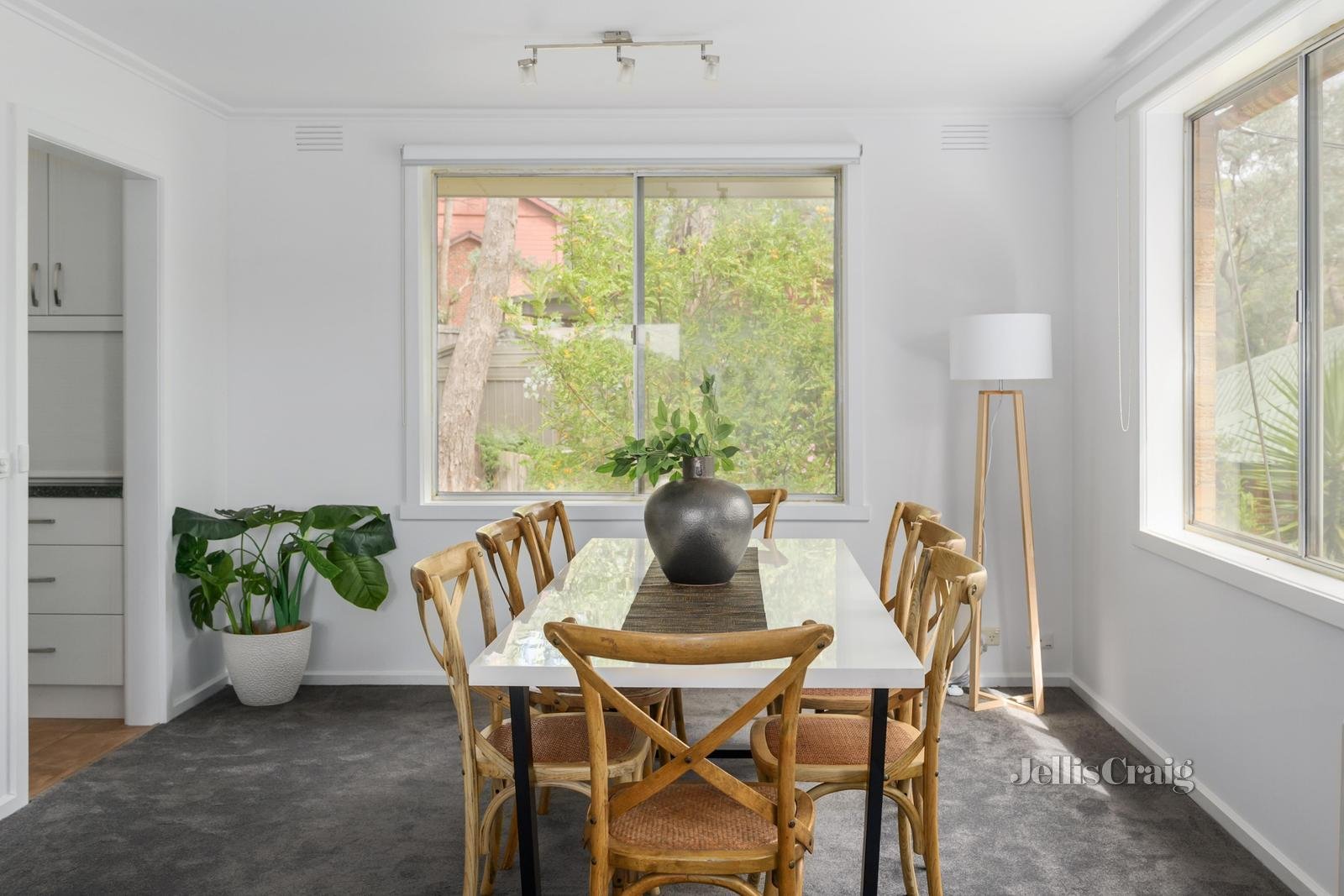 8 Brixton Avenue, Eltham&nbsp;North image 3