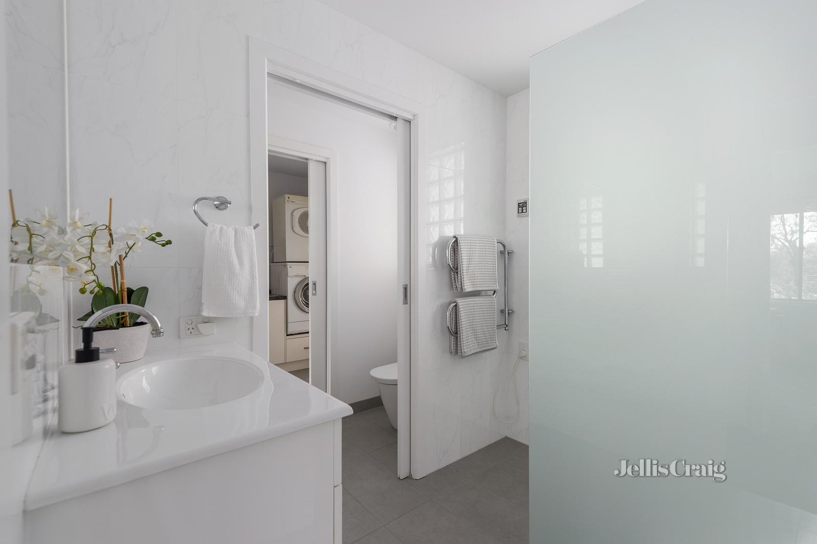 8 Brixton Avenue, Eltham&nbsp;North image 11