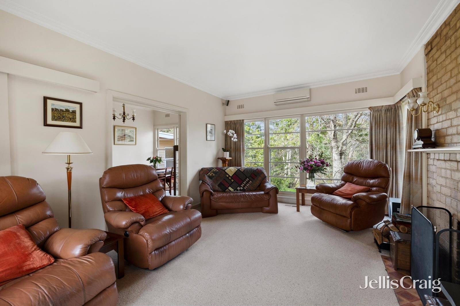 8 Brixton Rise, Glen Iris image 2